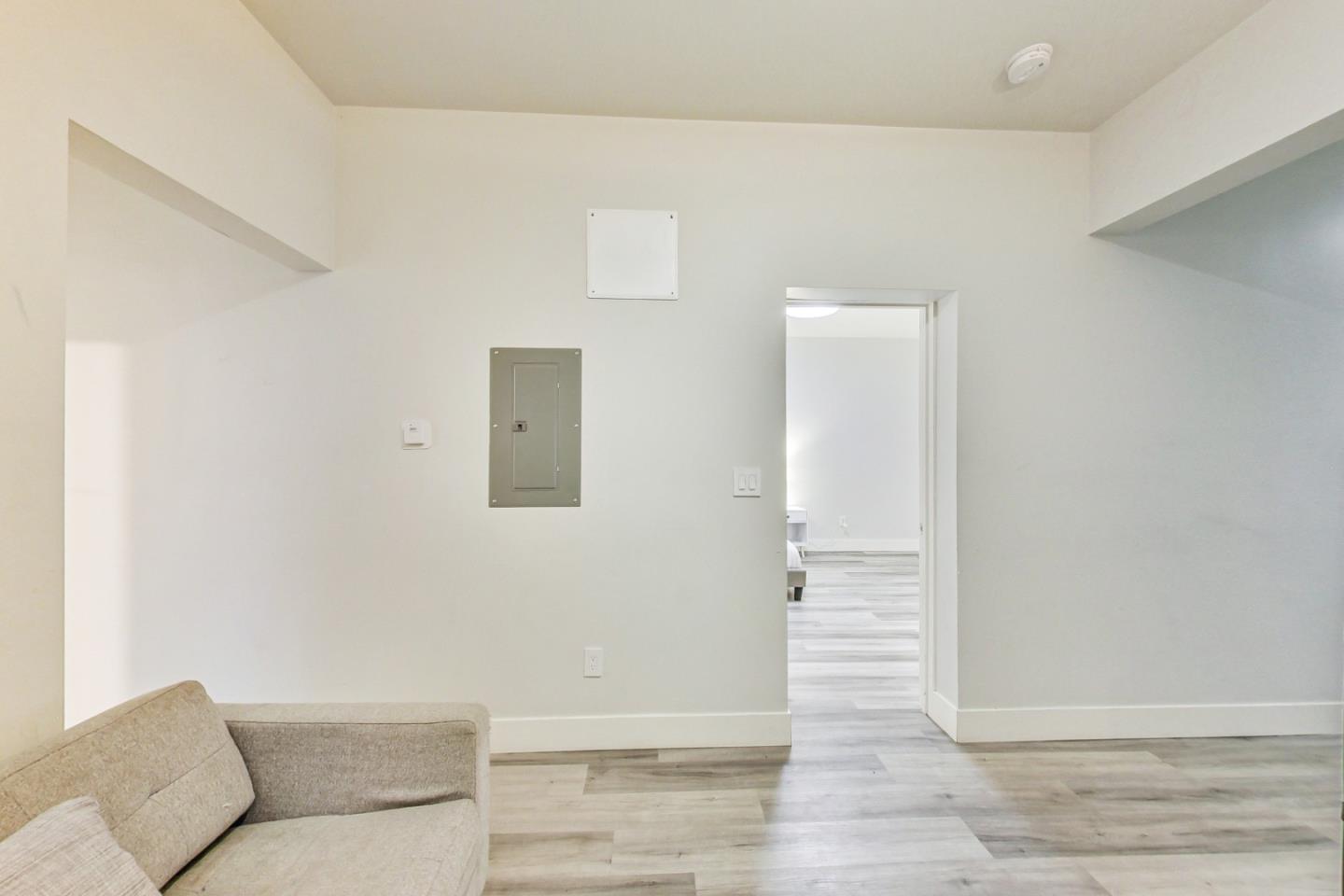 Detail Gallery Image 76 of 121 For 811 Oak St, San Francisco,  CA 94117 - – Beds | – Baths