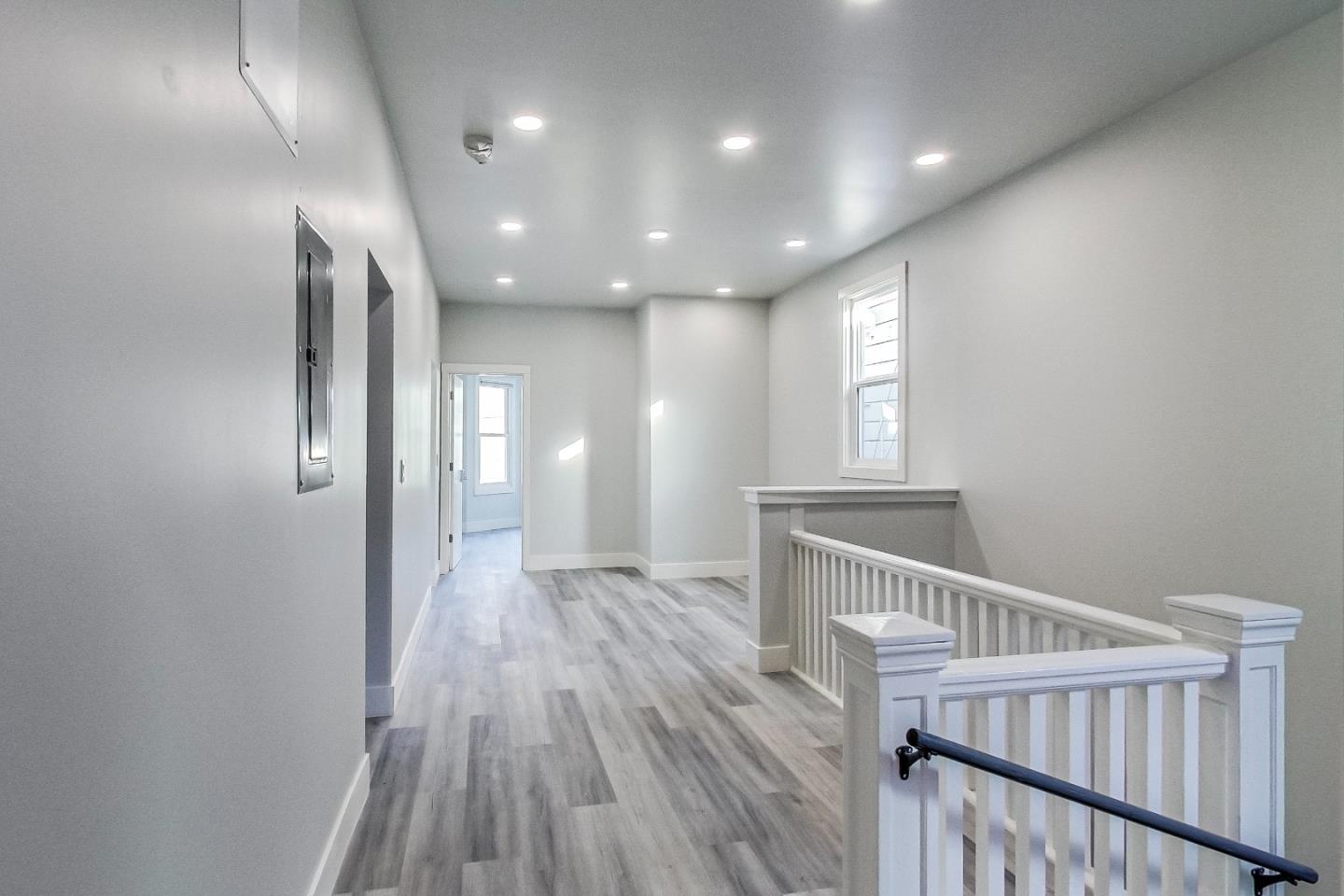 Detail Gallery Image 8 of 121 For 811 Oak St, San Francisco,  CA 94117 - – Beds | – Baths