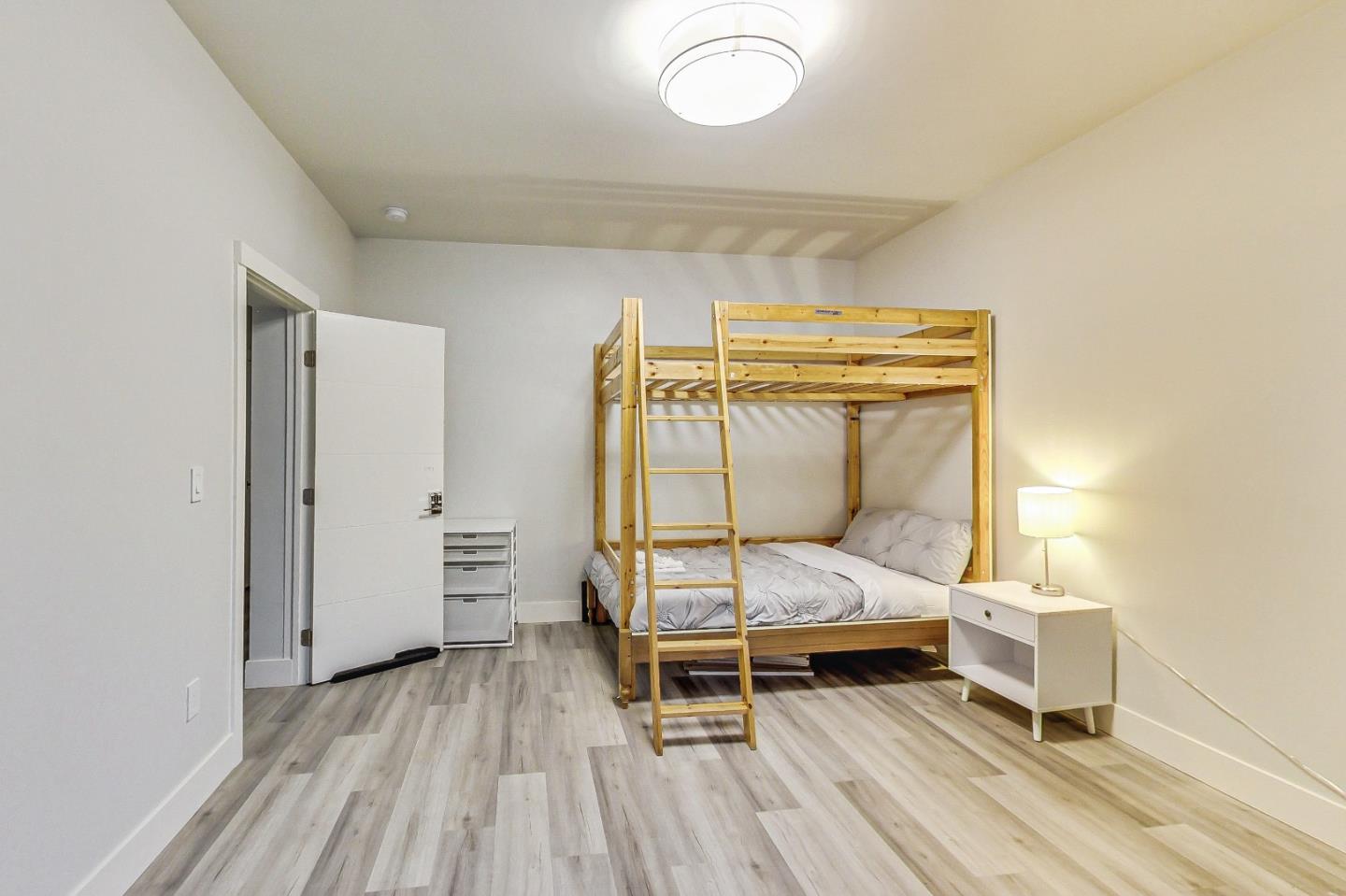 Detail Gallery Image 81 of 121 For 811 Oak St, San Francisco,  CA 94117 - – Beds | – Baths