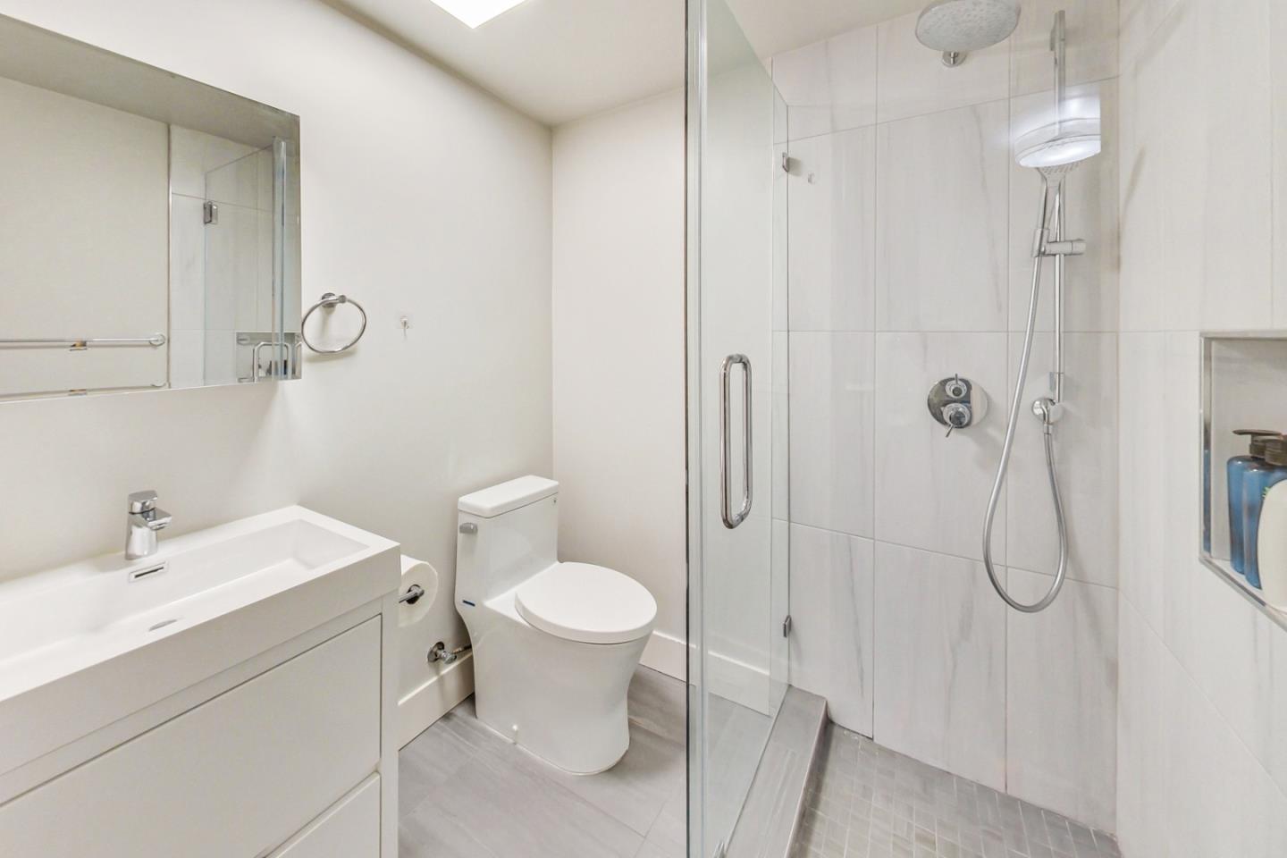 Detail Gallery Image 95 of 121 For 811 Oak St, San Francisco,  CA 94117 - – Beds | – Baths