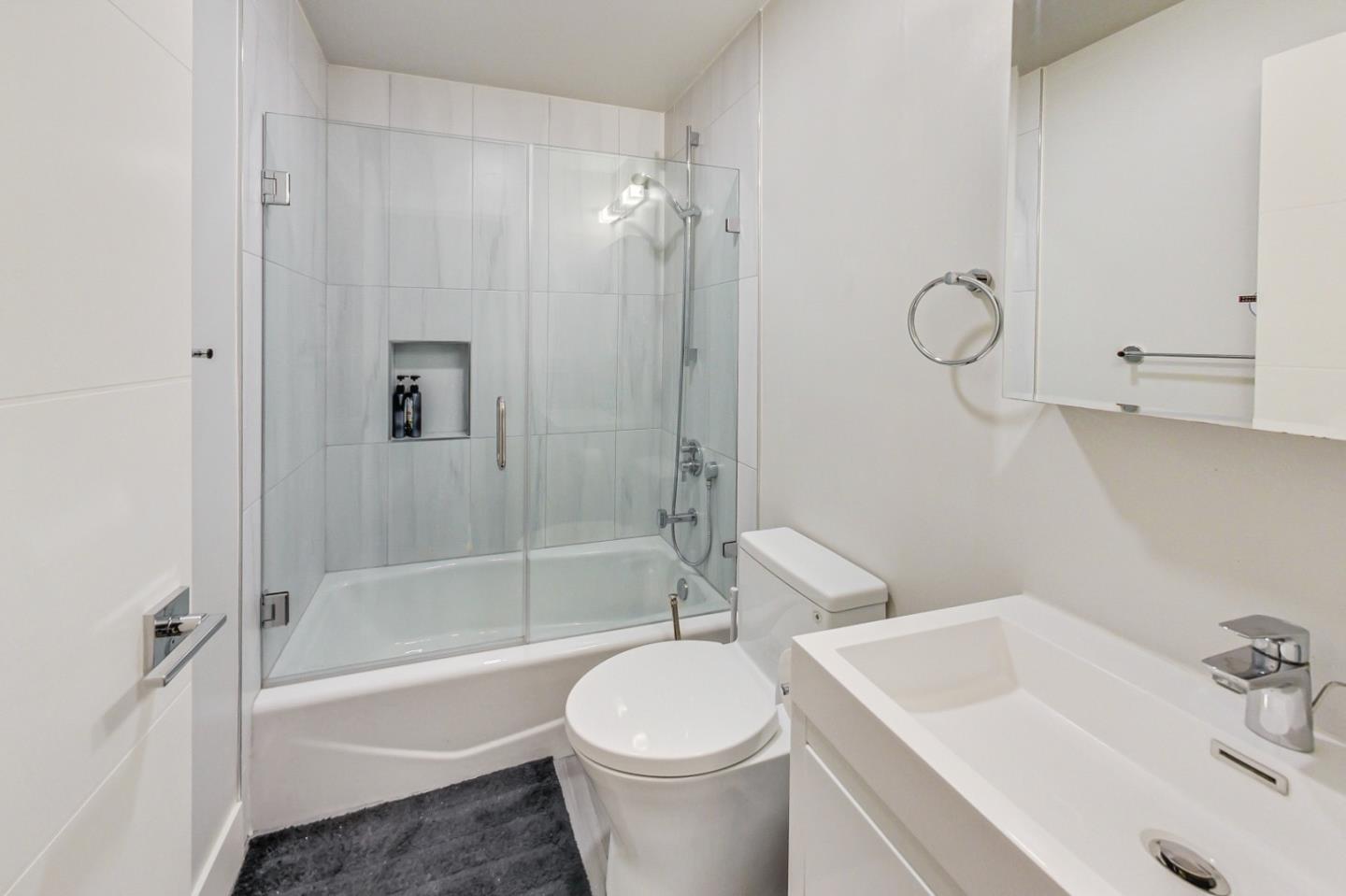 Detail Gallery Image 96 of 121 For 811 Oak St, San Francisco,  CA 94117 - – Beds | – Baths