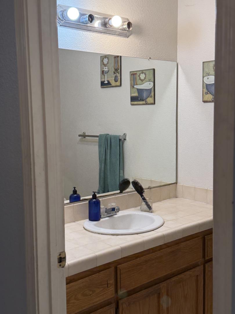 Detail Gallery Image 13 of 44 For 1265 Brentwood Ave, Gustine,  CA 95322 - 4 Beds | 2/1 Baths