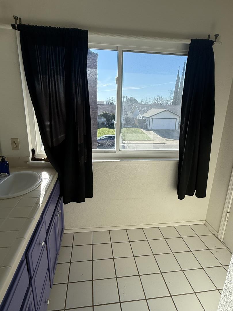 Detail Gallery Image 27 of 44 For 1265 Brentwood Ave, Gustine,  CA 95322 - 4 Beds | 2/1 Baths