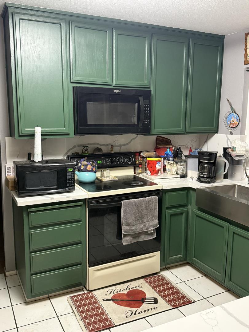 Detail Gallery Image 3 of 4 For 1265 Brentwood Ave, Gustine,  CA 95322 - 4 Beds | 2/1 Baths