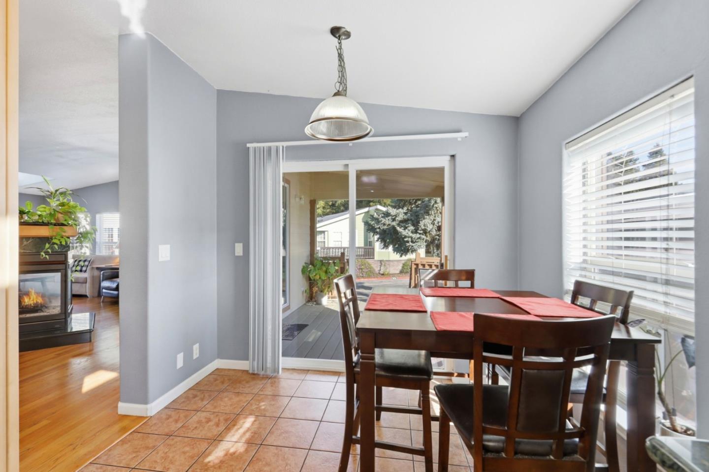 Detail Gallery Image 15 of 34 For 125 N Mary Ave #36,  Sunnyvale,  CA 94086 - 3 Beds | 2 Baths