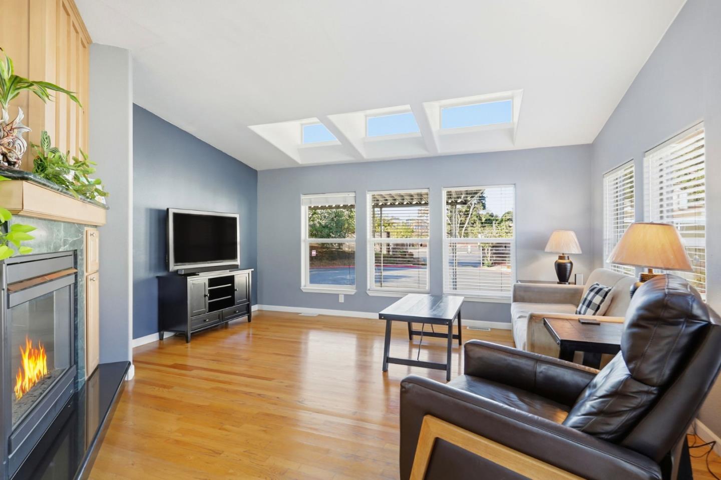 Detail Gallery Image 6 of 34 For 125 N Mary Ave #36,  Sunnyvale,  CA 94086 - 3 Beds | 2 Baths