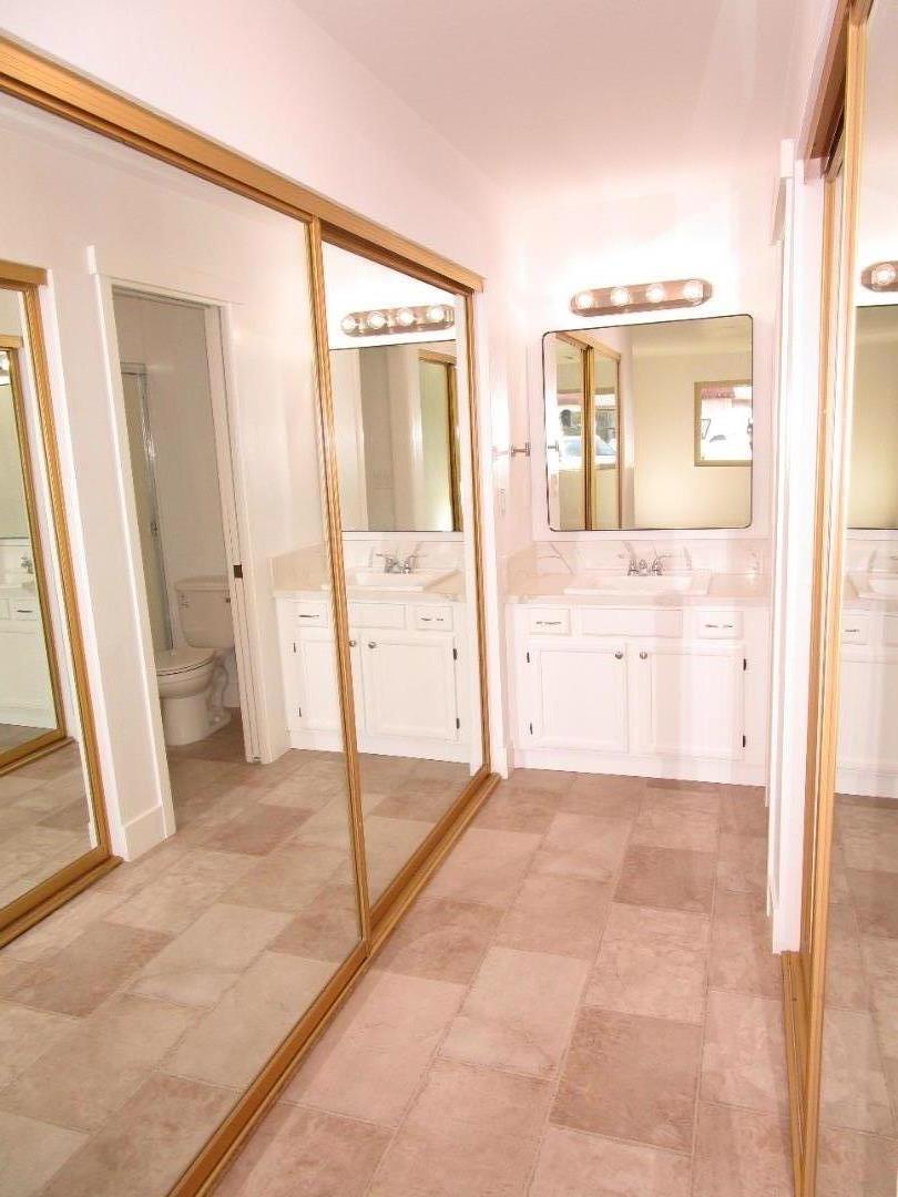 Detail Gallery Image 8 of 14 For 25 Villa Pacheco Ct, Hollister,  CA 95023 - 2 Beds | 2 Baths