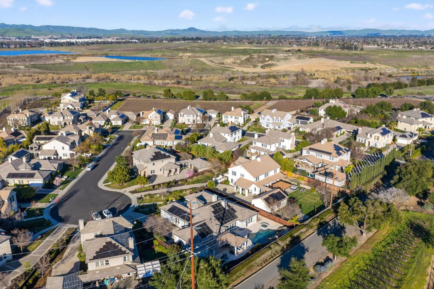 Detail Gallery Image 78 of 94 For 1324 Rhone Pl, Pleasanton,  CA 94566 - 5 Beds | 4 Baths