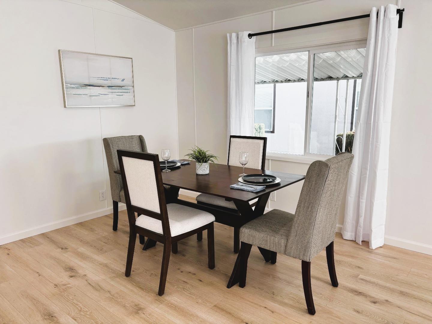 Detail Gallery Image 8 of 20 For 29090 Verdi Rd #15,  Hayward,  CA 94544 - 2 Beds | 2 Baths