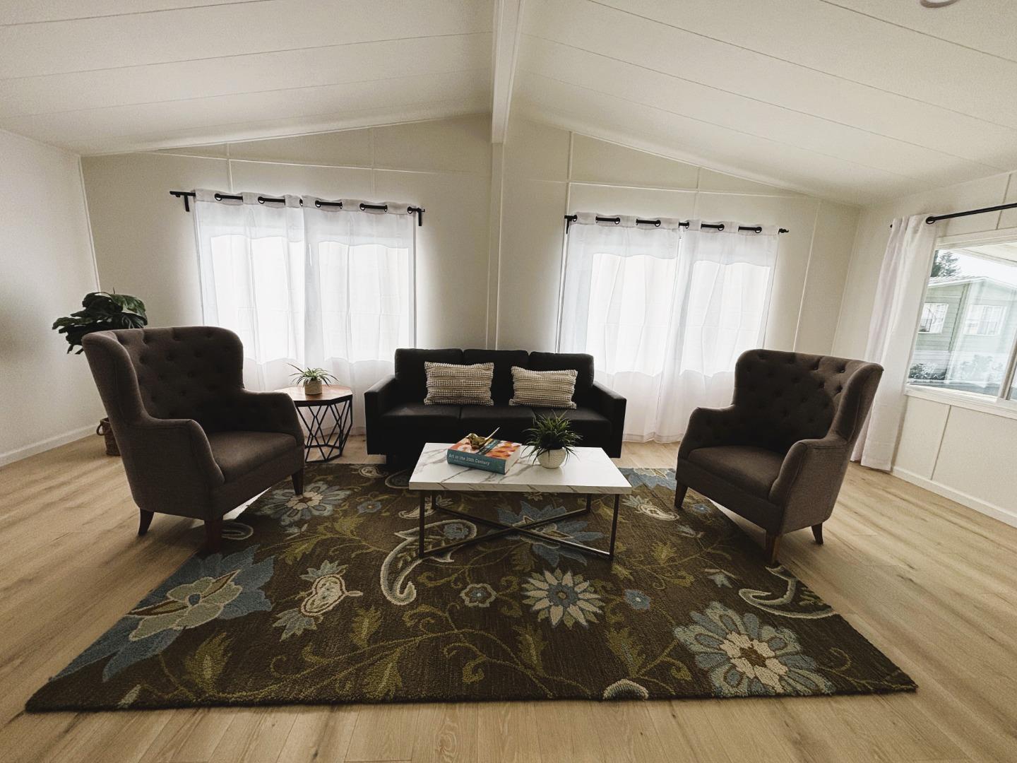 Detail Gallery Image 9 of 20 For 29090 Verdi Rd #15,  Hayward,  CA 94544 - 2 Beds | 2 Baths