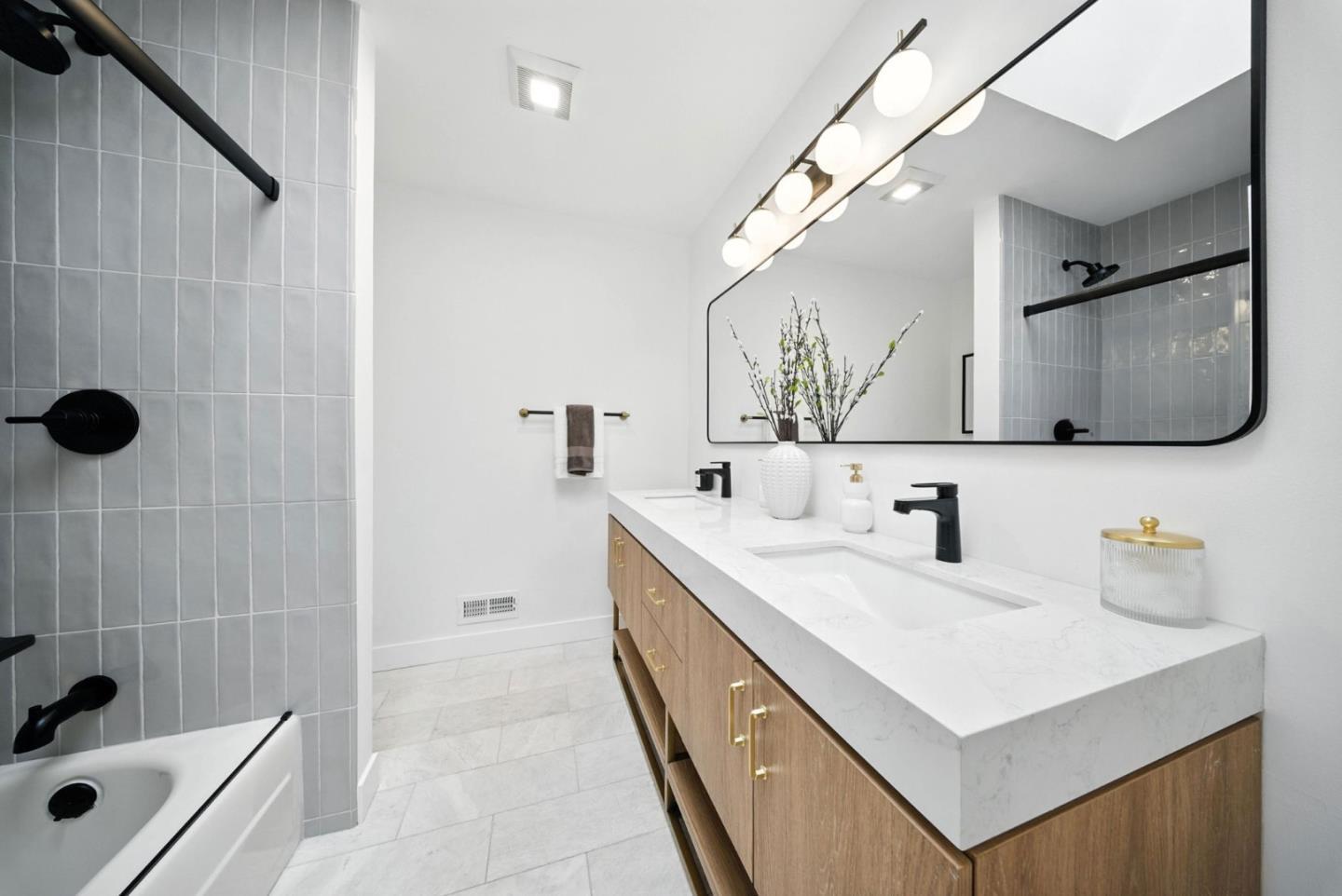 Detail Gallery Image 11 of 43 For 6605 Bret Harte Dr, San Jose,  CA 95120 - 5 Beds | 2 Baths