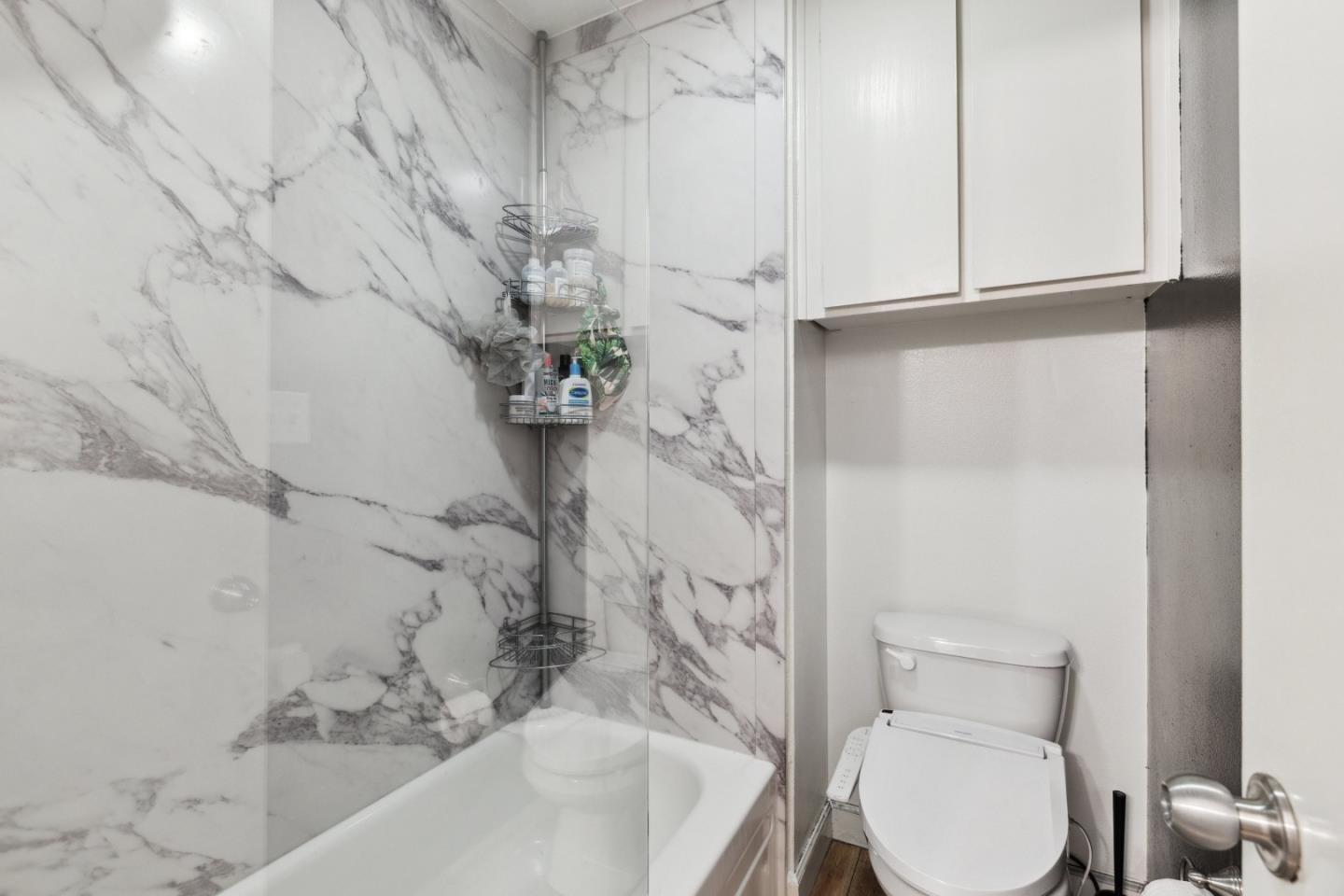 Detail Gallery Image 4 of 17 For 505 Cypress Point Dr #231,  Mountain View,  CA 94043 - 1 Beds | 1 Baths