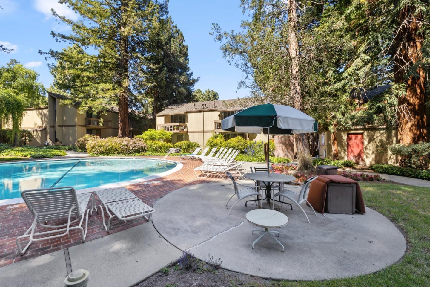 Detail Gallery Image 9 of 17 For 505 Cypress Point Dr #231,  Mountain View,  CA 94043 - 1 Beds | 1 Baths