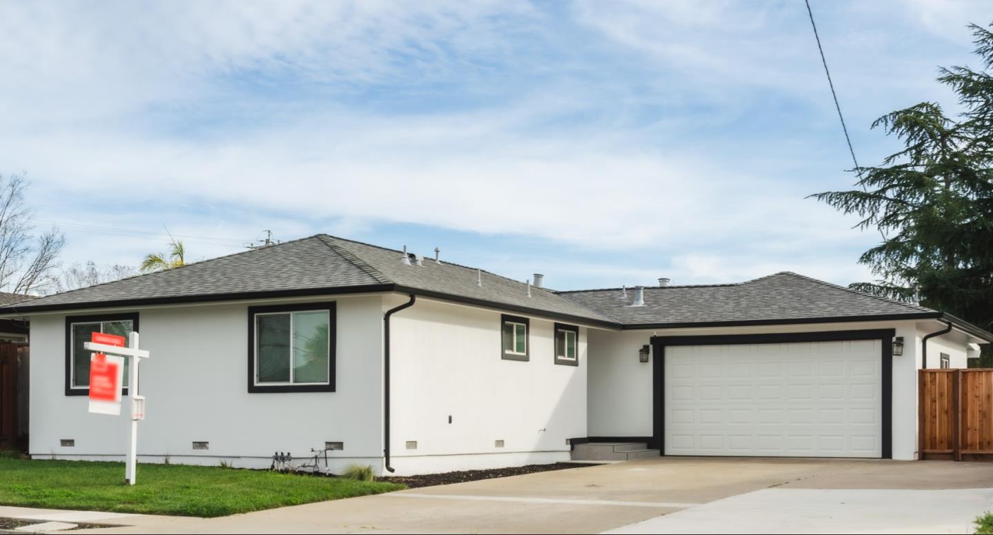 Detail Gallery Image 2 of 23 For 3797 Oregon Way, Livermore,  CA 94550 - 3 Beds | 2 Baths