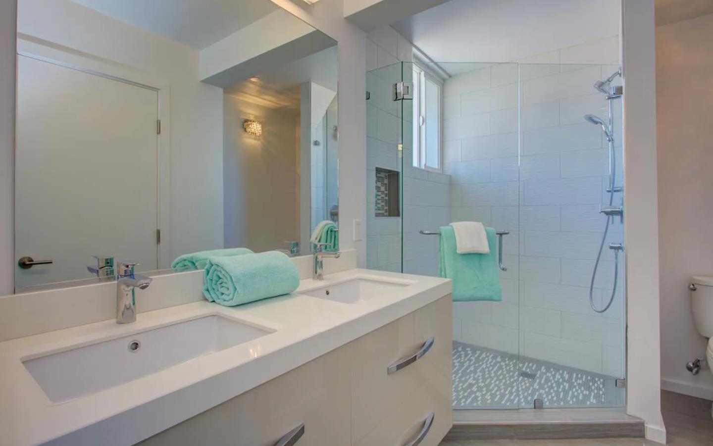 Detail Gallery Image 6 of 11 For 697 Edna Way, San Mateo,  CA 94402 - 4 Beds | 2 Baths