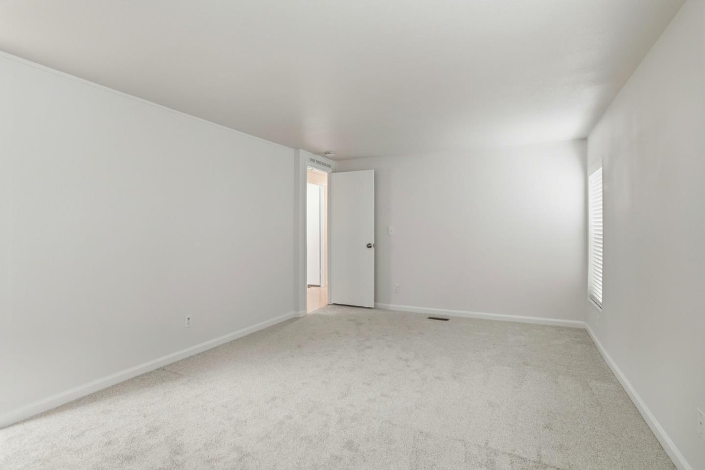 Detail Gallery Image 24 of 35 For 600 Weddell Dr #135,  Sunnyvale,  CA 94089 - 3 Beds | 2 Baths