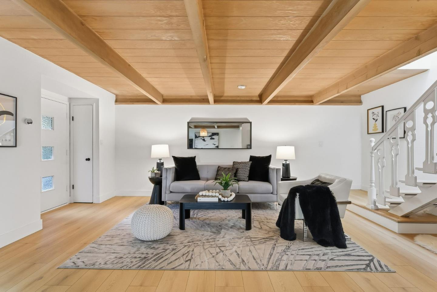 Detail Gallery Image 2 of 29 For 278 Monroe Dr #8,  Mountain View,  CA 94040 - 2 Beds | 1 Baths