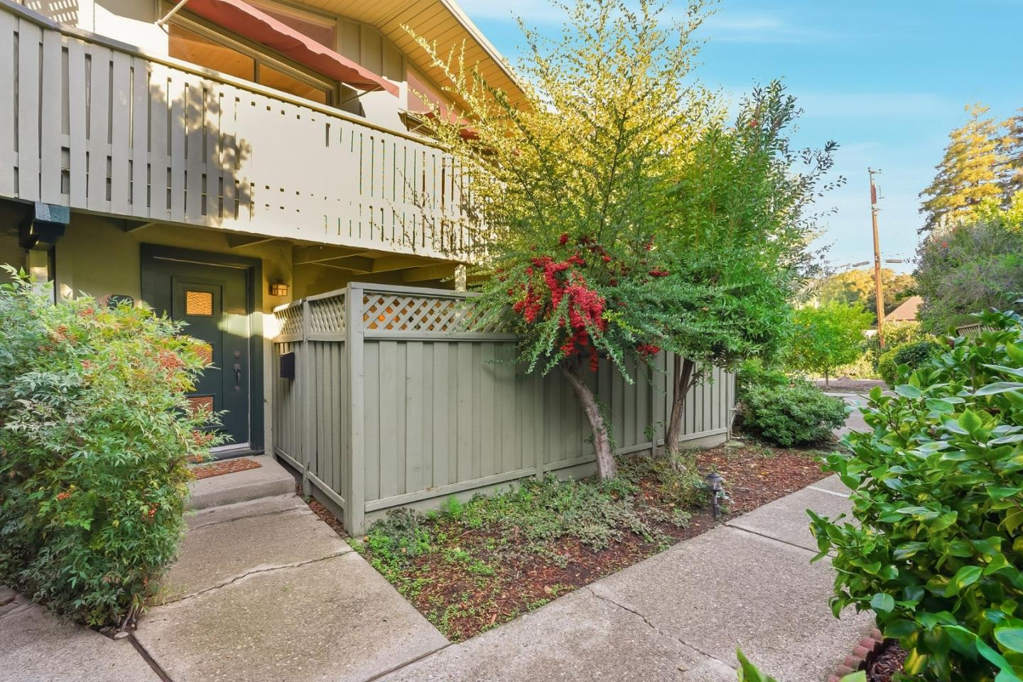 Detail Gallery Image 24 of 29 For 278 Monroe Dr #8,  Mountain View,  CA 94040 - 2 Beds | 1 Baths