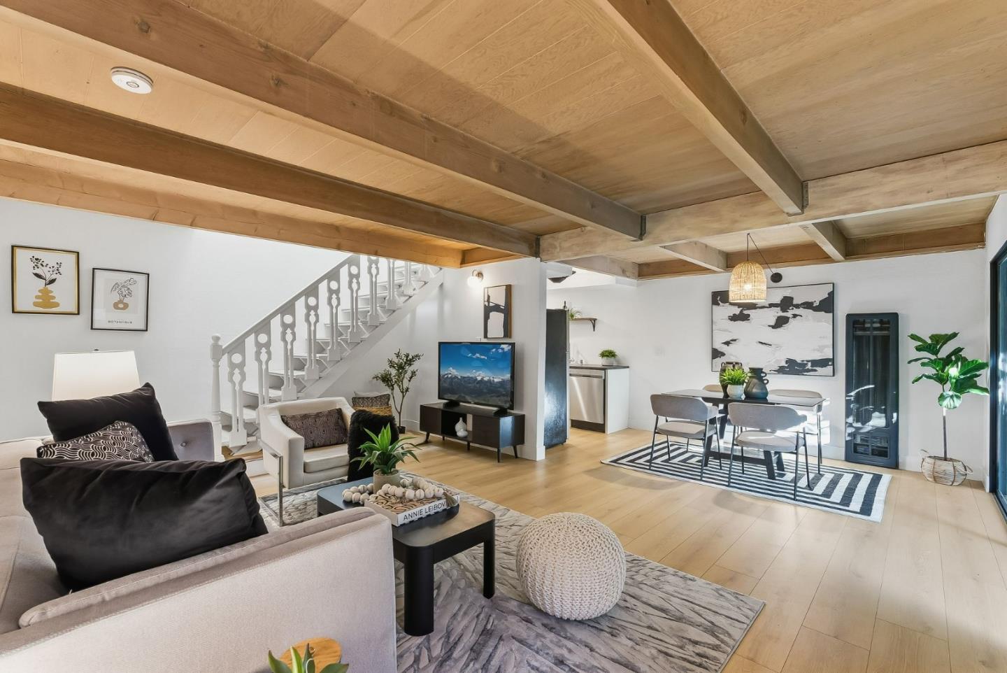 Detail Gallery Image 3 of 29 For 278 Monroe Dr #8,  Mountain View,  CA 94040 - 2 Beds | 1 Baths