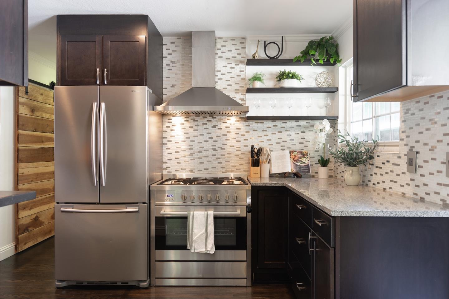 Detail Gallery Image 15 of 39 For 424 5th Ave, Redwood City,  CA 94063 - 2 Beds | 1 Baths