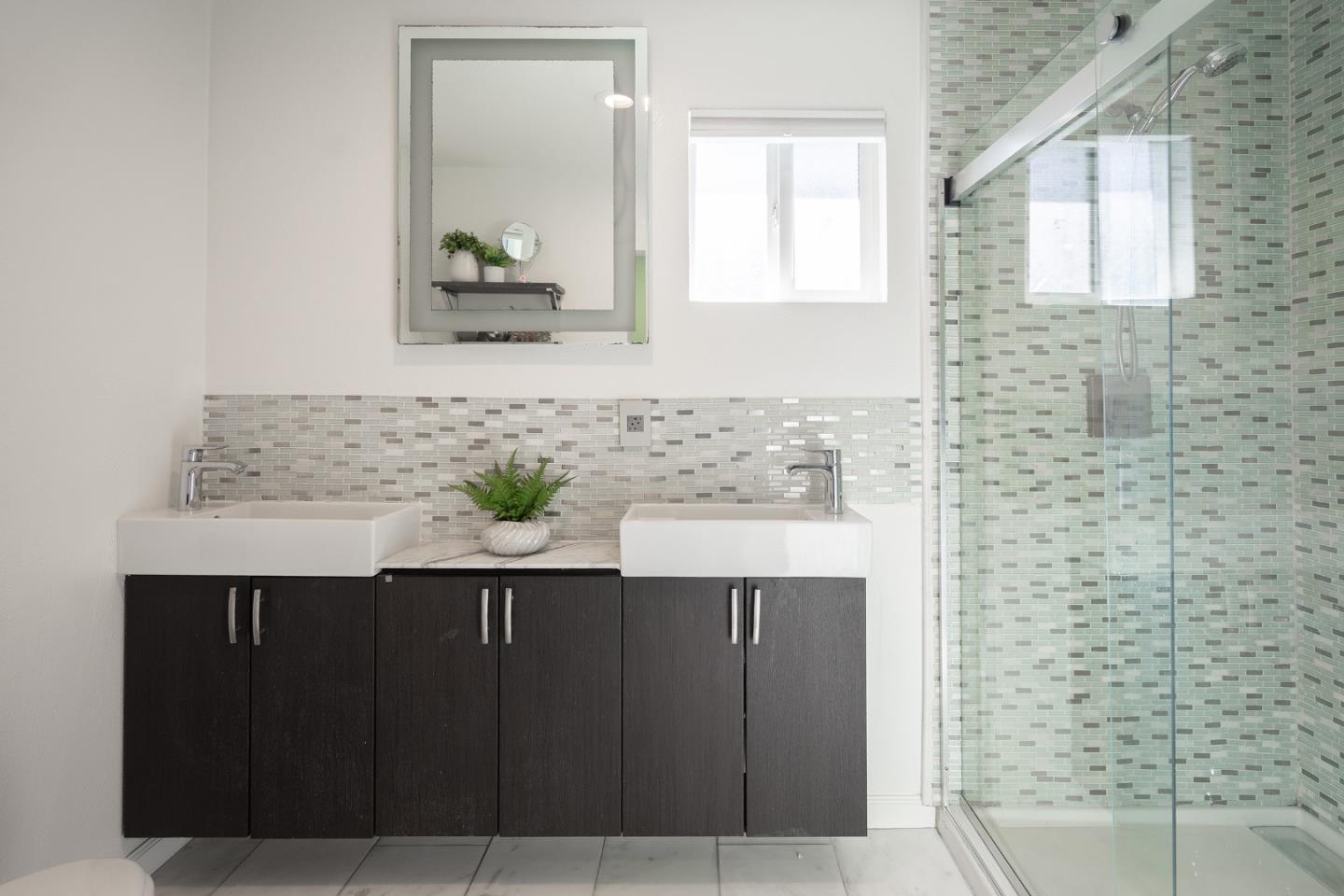 Detail Gallery Image 7 of 39 For 424 5th Ave, Redwood City,  CA 94063 - 2 Beds | 1 Baths