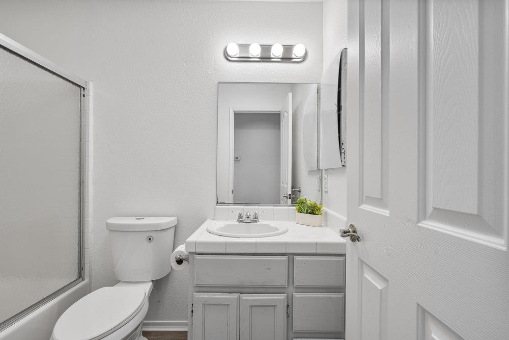 Detail Gallery Image 19 of 40 For 2199 Raleigh Cir, Hollister,  CA 95023 - 3 Beds | 2 Baths