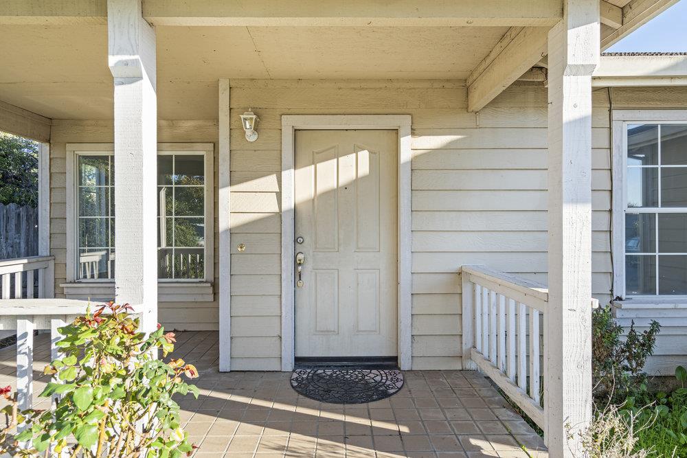 Detail Gallery Image 5 of 40 For 2199 Raleigh Cir, Hollister,  CA 95023 - 3 Beds | 2 Baths