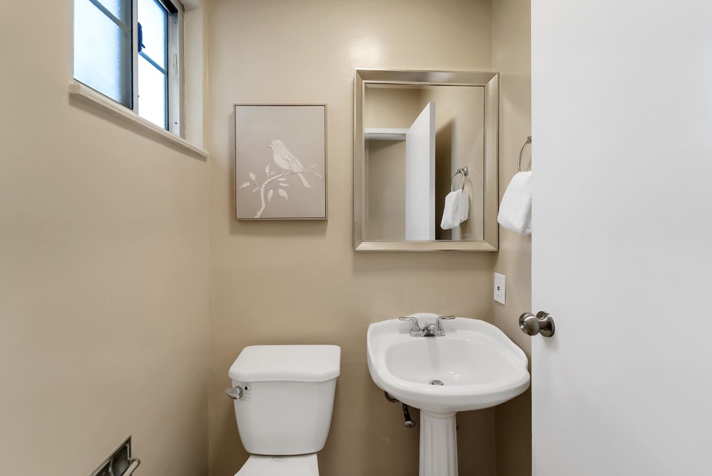 Detail Gallery Image 10 of 22 For 2681 Webster Ct, Santa Clara,  CA 95051 - 3 Beds | 2/1 Baths