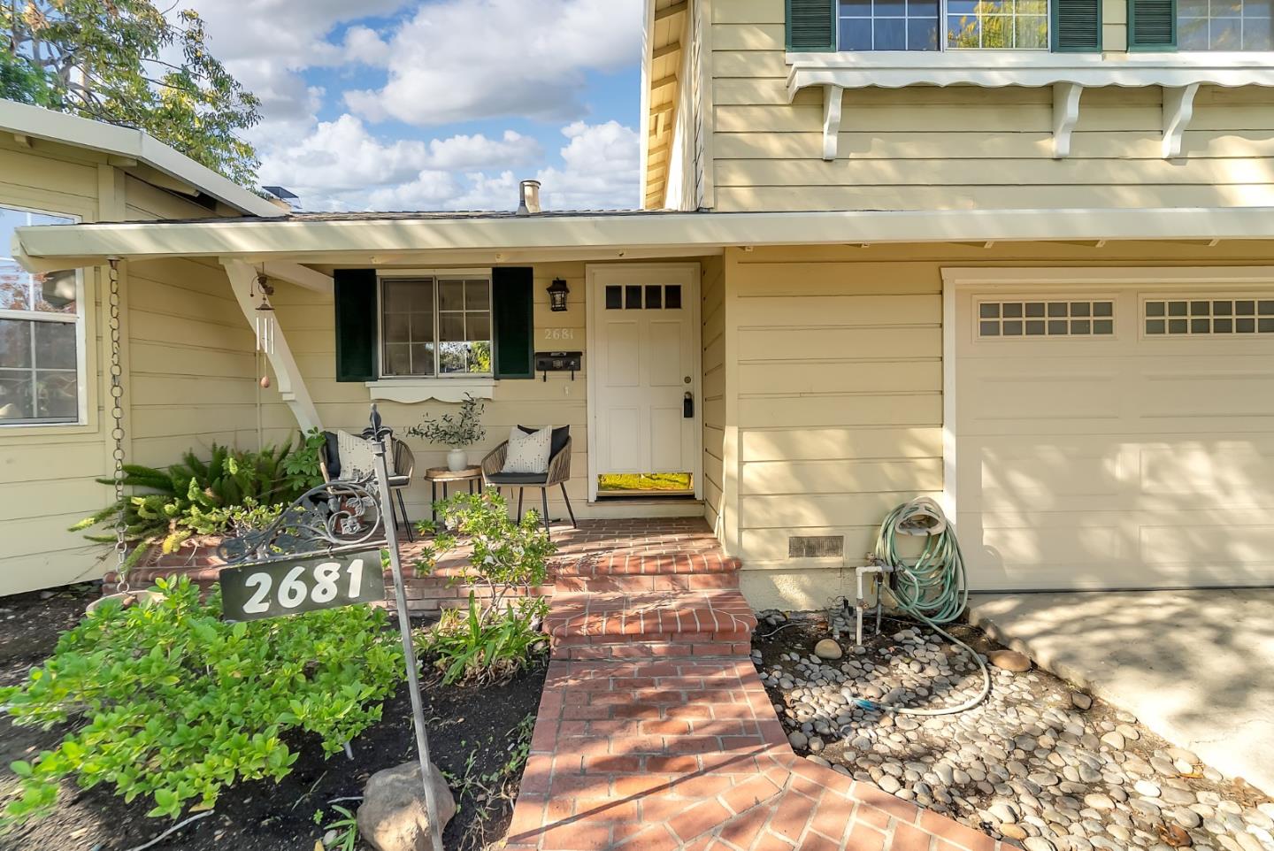 Detail Gallery Image 2 of 22 For 2681 Webster Ct, Santa Clara,  CA 95051 - 3 Beds | 2/1 Baths