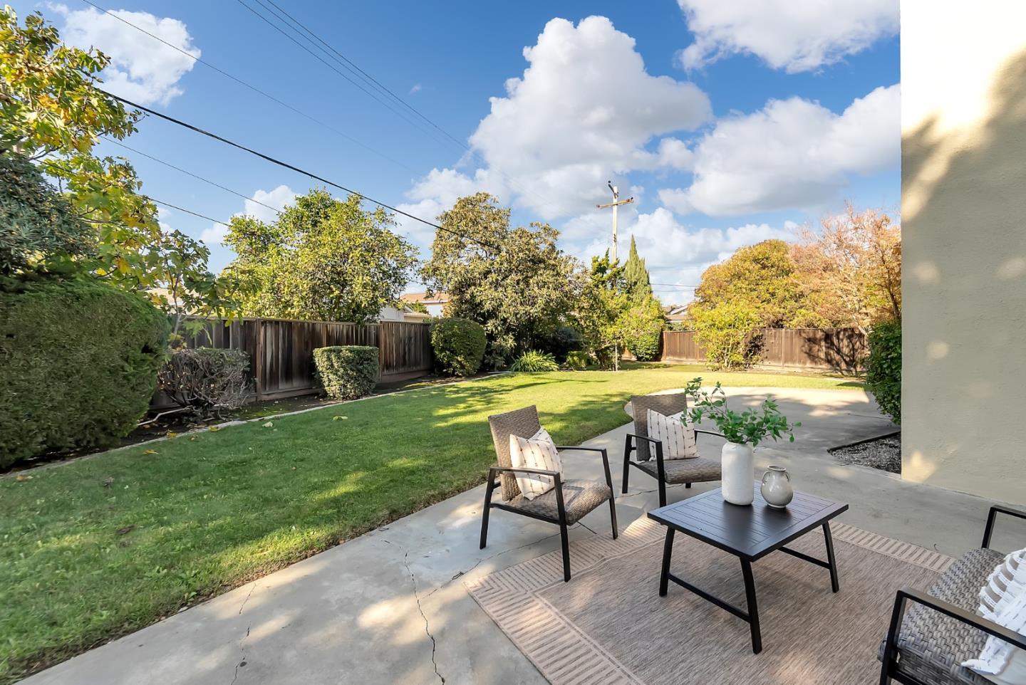 Detail Gallery Image 20 of 22 For 2681 Webster Ct, Santa Clara,  CA 95051 - 3 Beds | 2/1 Baths