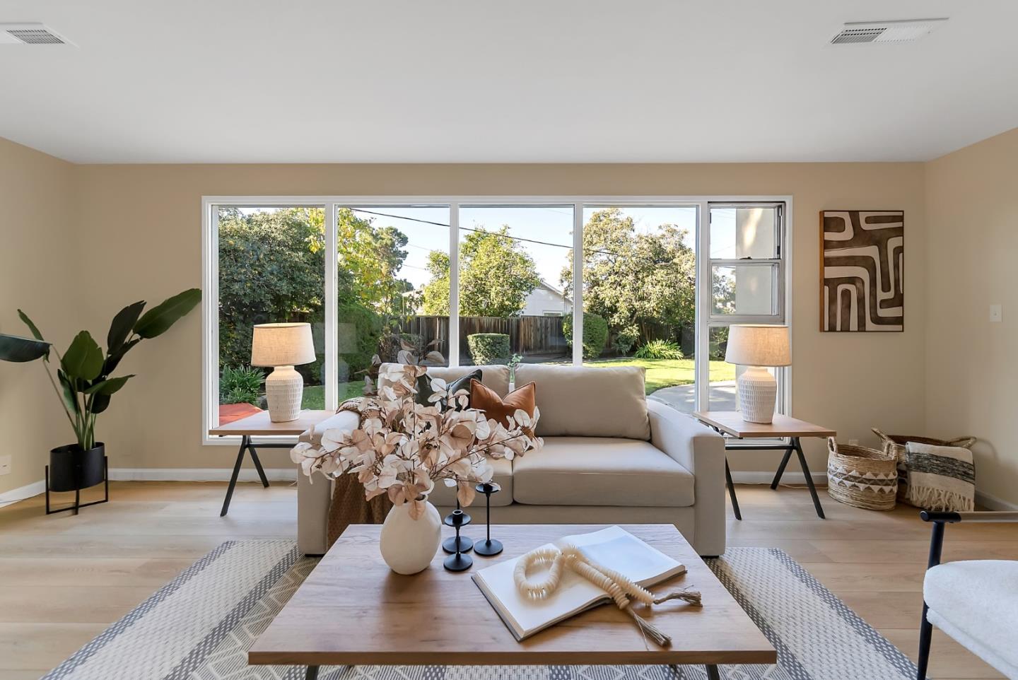 Detail Gallery Image 8 of 22 For 2681 Webster Ct, Santa Clara,  CA 95051 - 3 Beds | 2/1 Baths