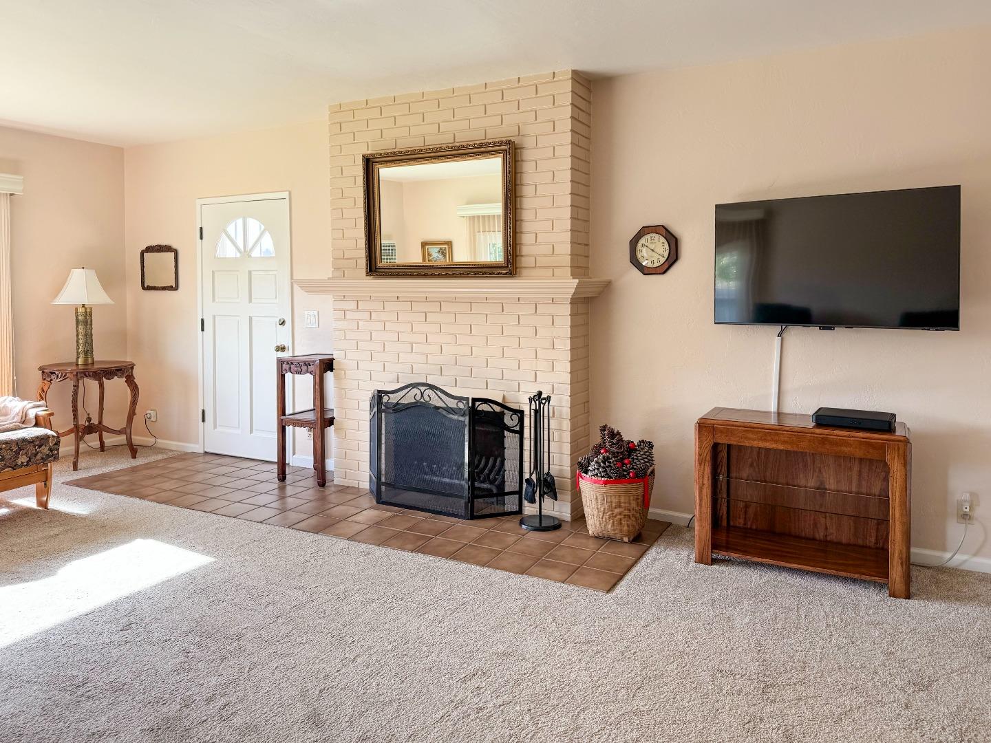 Detail Gallery Image 4 of 26 For 245 Siesta Dr, Aptos,  CA 95003 - 3 Beds | 2 Baths