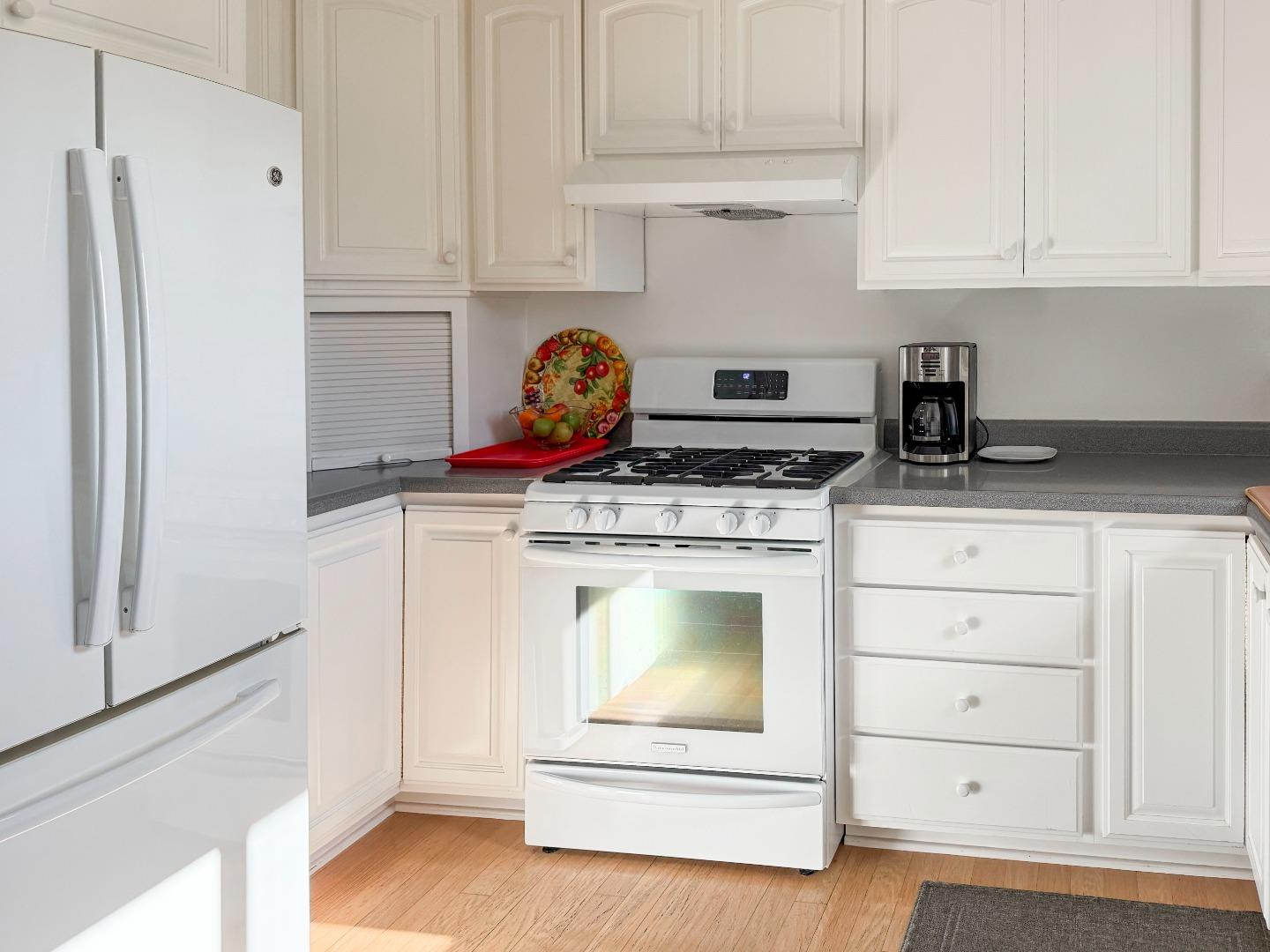 Detail Gallery Image 5 of 26 For 245 Siesta Dr, Aptos,  CA 95003 - 3 Beds | 2 Baths