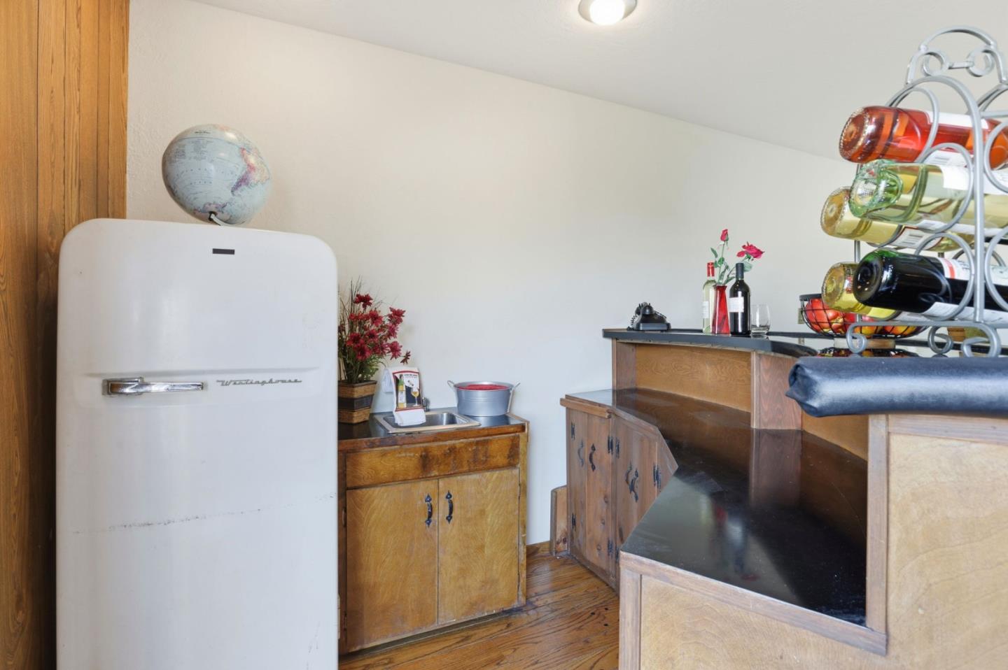 Detail Gallery Image 16 of 66 For 24 Westmont Dr, Daly City,  CA 94015 - 5 Beds | 2/1 Baths