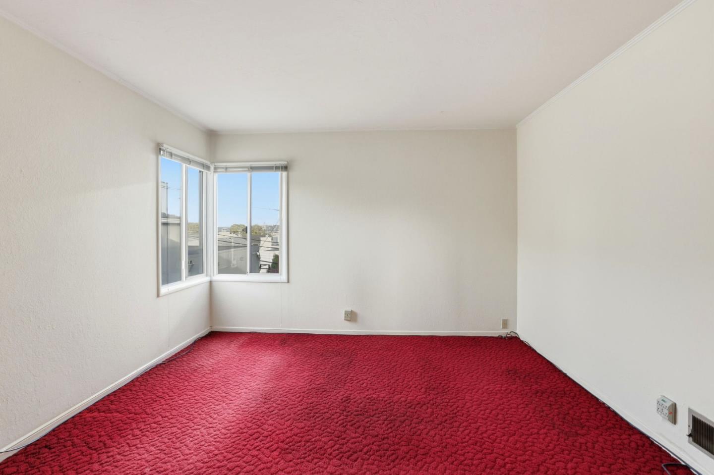 Detail Gallery Image 40 of 66 For 24 Westmont Dr, Daly City,  CA 94015 - 5 Beds | 2/1 Baths