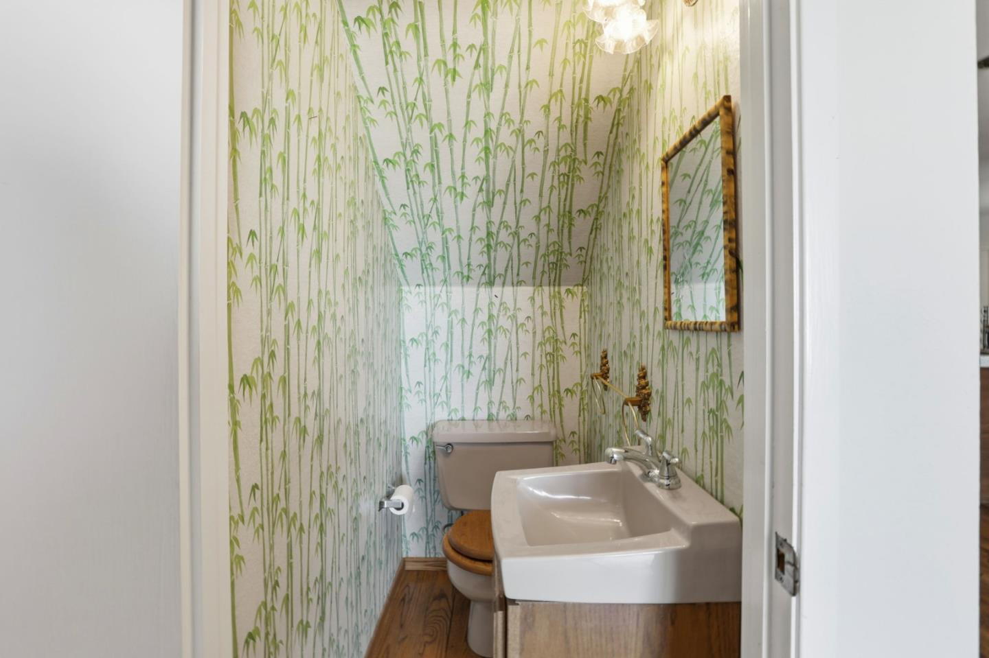 Detail Gallery Image 46 of 66 For 24 Westmont Dr, Daly City,  CA 94015 - 5 Beds | 2/1 Baths