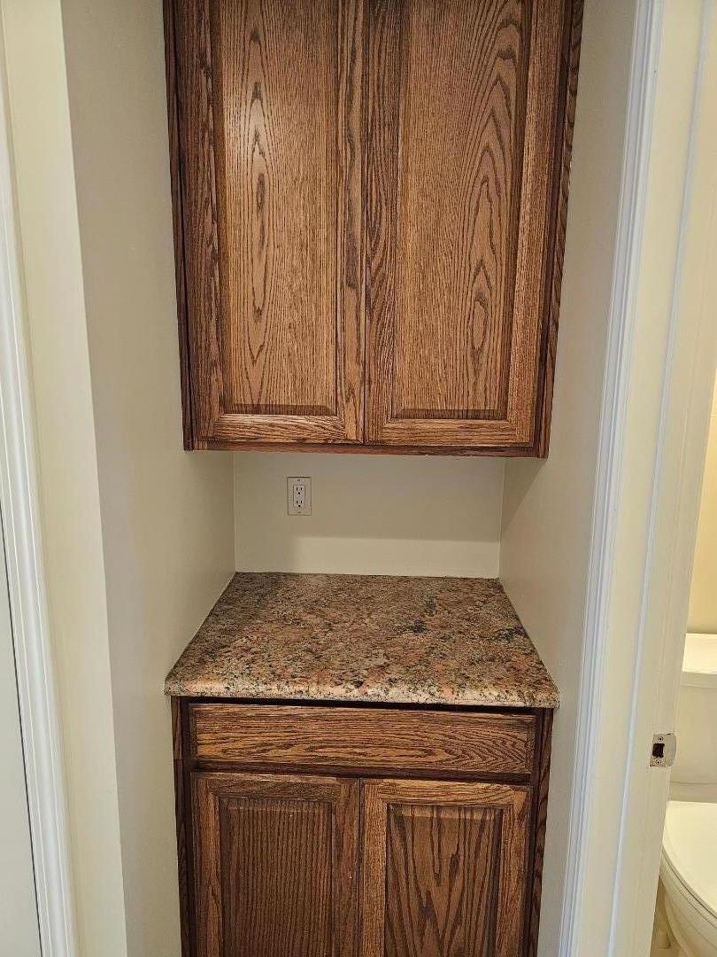 Detail Gallery Image 11 of 14 For 282 Monroe Dr #1,  Mountain View,  CA 94040 - 2 Beds | 1 Baths