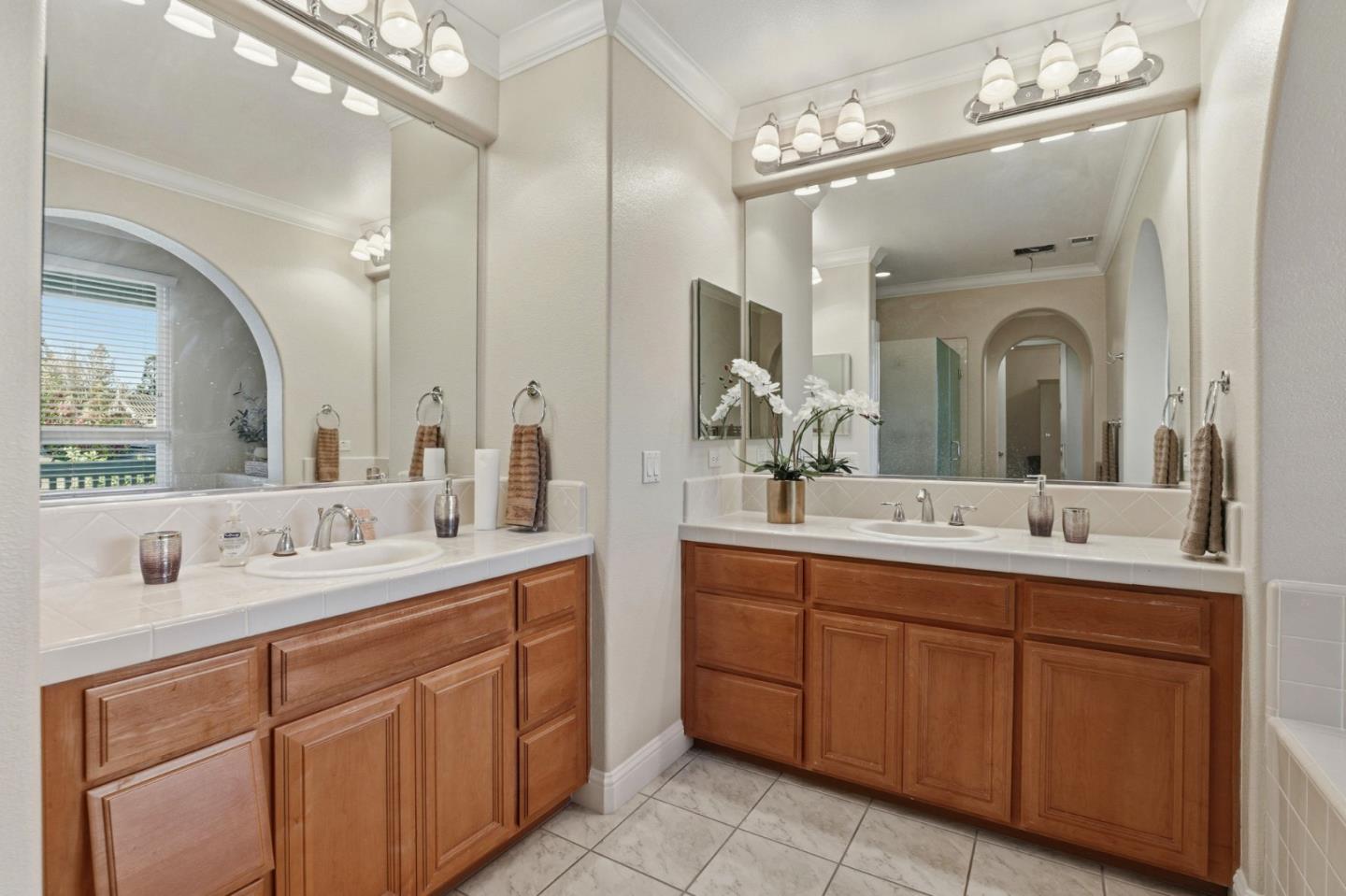 Detail Gallery Image 34 of 45 For 480 Winter Creek Way, Morgan Hill,  CA 95037 - 5 Beds | 4 Baths