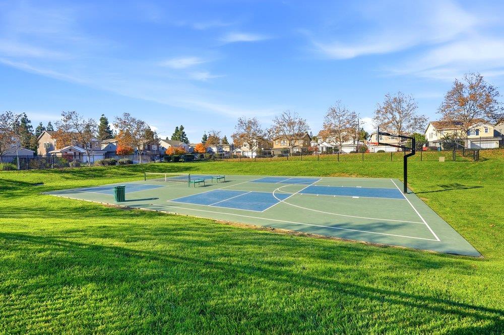 Detail Gallery Image 3 of 33 For 16850 San Benancio Way, Morgan Hill,  CA 95037 - 3 Beds | 2/1 Baths