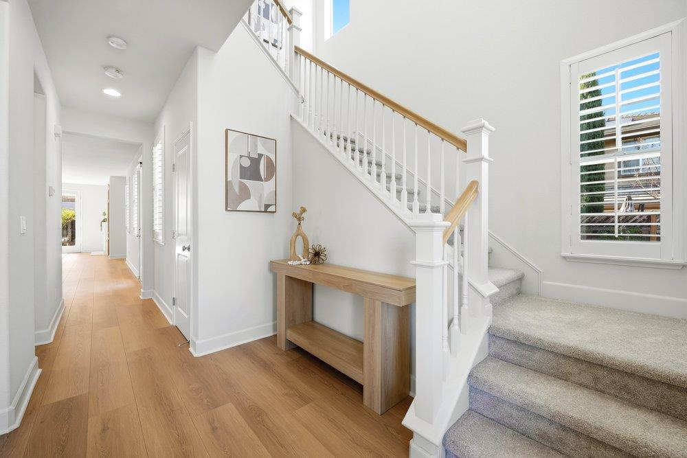 Detail Gallery Image 6 of 33 For 16850 San Benancio Way, Morgan Hill,  CA 95037 - 3 Beds | 2/1 Baths