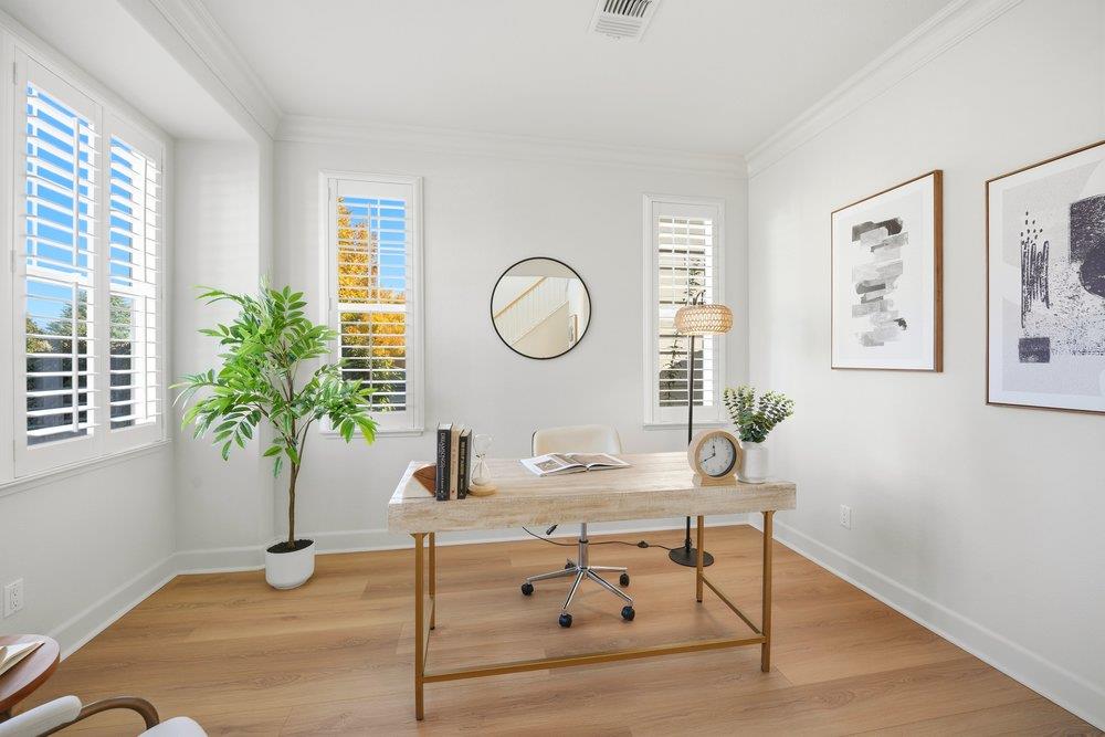 Detail Gallery Image 8 of 33 For 16850 San Benancio Way, Morgan Hill,  CA 95037 - 3 Beds | 2/1 Baths