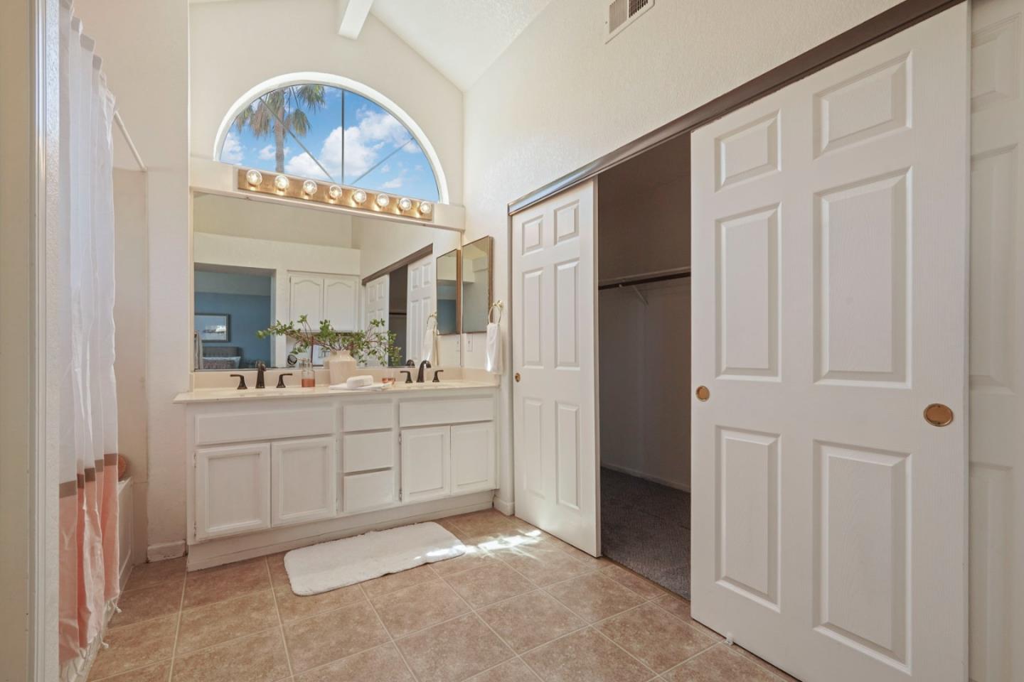 Detail Gallery Image 22 of 37 For 2610 Meadow Brook Ln, Tracy,  CA 95376 - 3 Beds | 2/1 Baths