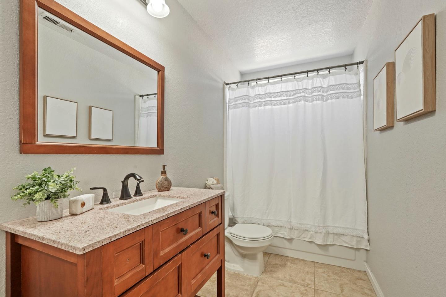 Detail Gallery Image 25 of 37 For 2610 Meadow Brook Ln, Tracy,  CA 95376 - 3 Beds | 2/1 Baths