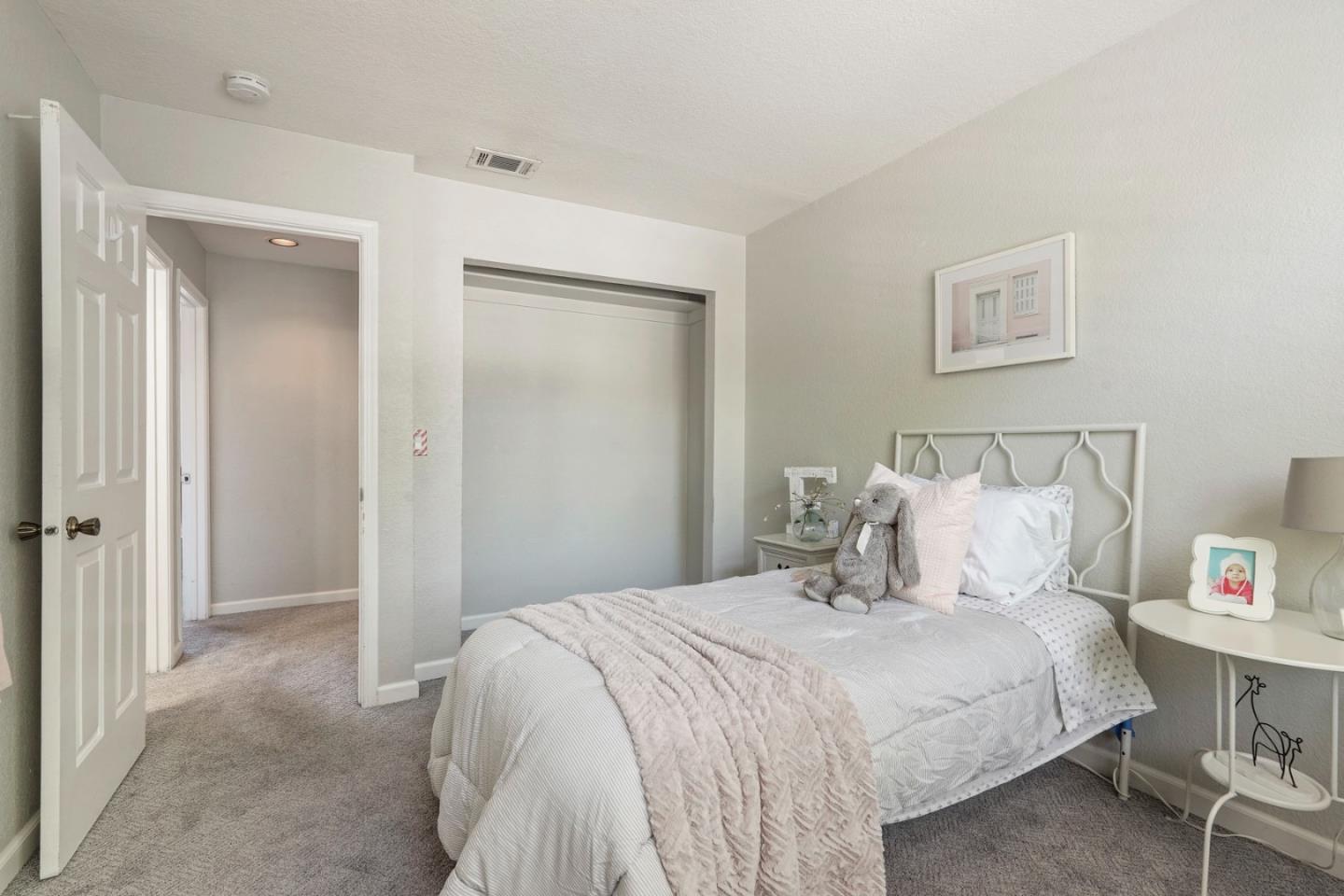 Detail Gallery Image 27 of 37 For 2610 Meadow Brook Ln, Tracy,  CA 95376 - 3 Beds | 2/1 Baths