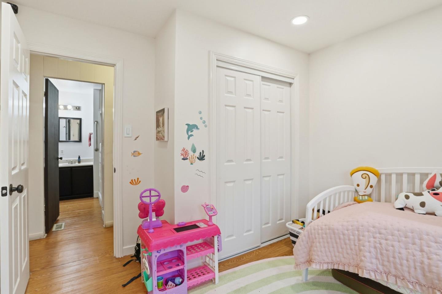 Detail Gallery Image 18 of 34 For 777 Spindrift Pl #777,  San Jose,  CA 95134 - 4 Beds | 2 Baths