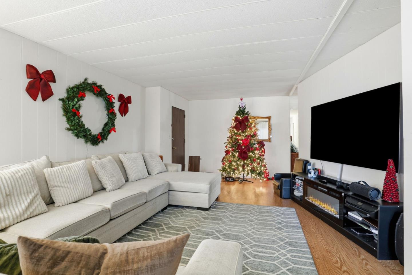 Detail Gallery Image 6 of 34 For 777 Spindrift Pl #777,  San Jose,  CA 95134 - 4 Beds | 2 Baths