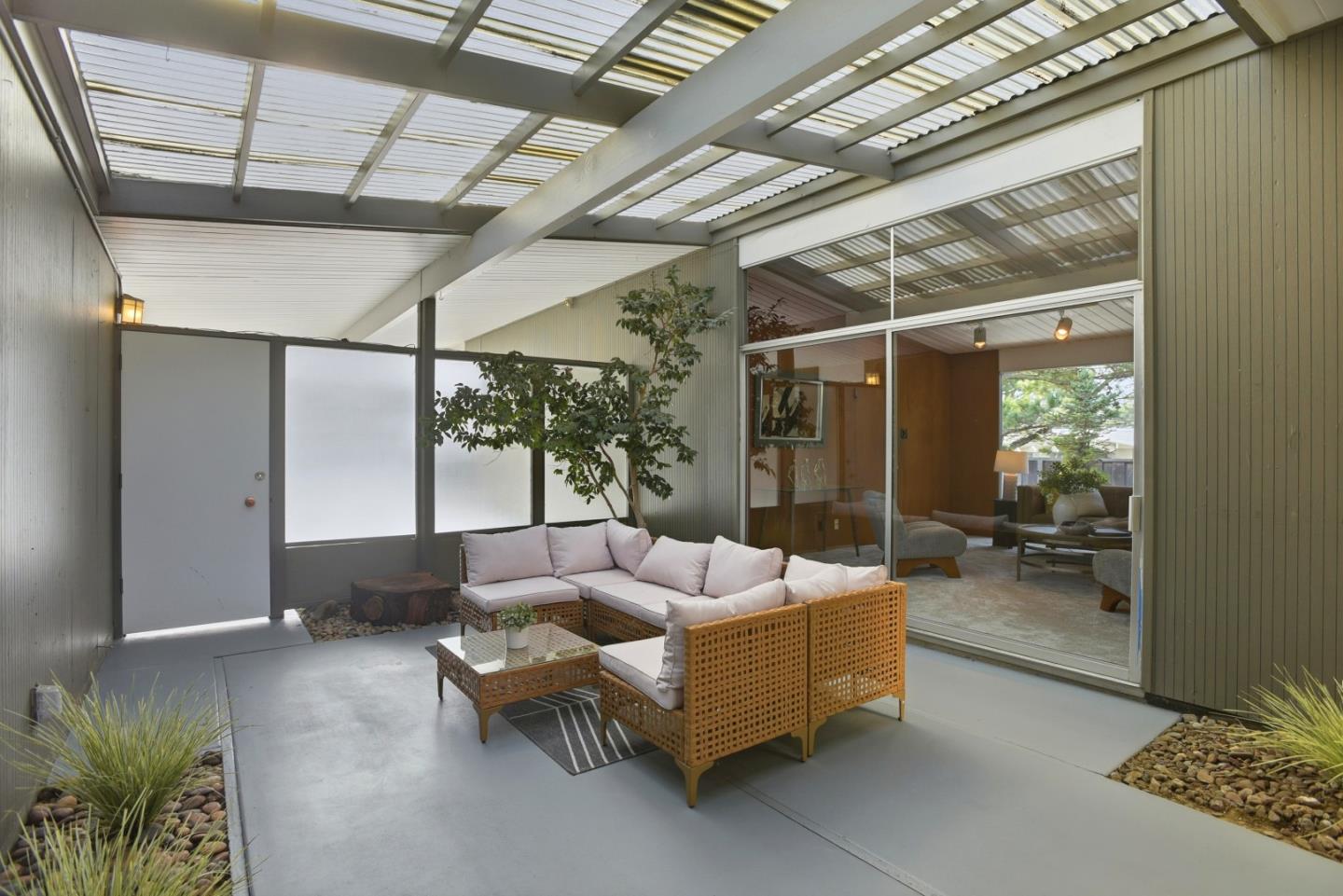 Detail Gallery Image 5 of 52 For 1582 Brandywine Rd, San Mateo,  CA 94402 - 4 Beds | 2 Baths