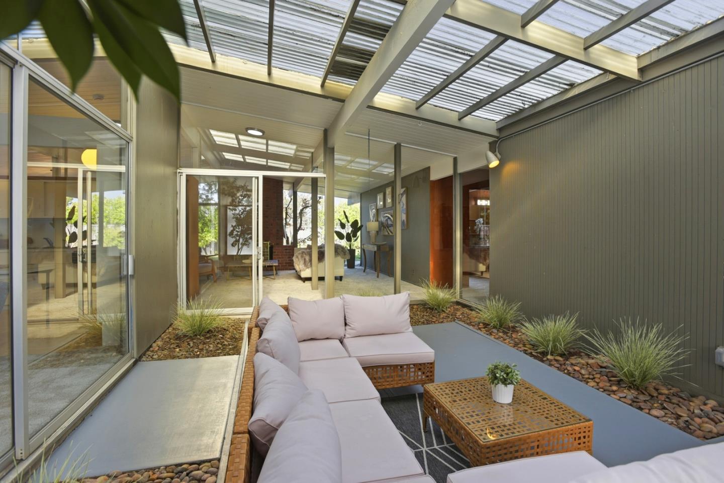 Detail Gallery Image 6 of 52 For 1582 Brandywine Rd, San Mateo,  CA 94402 - 4 Beds | 2 Baths