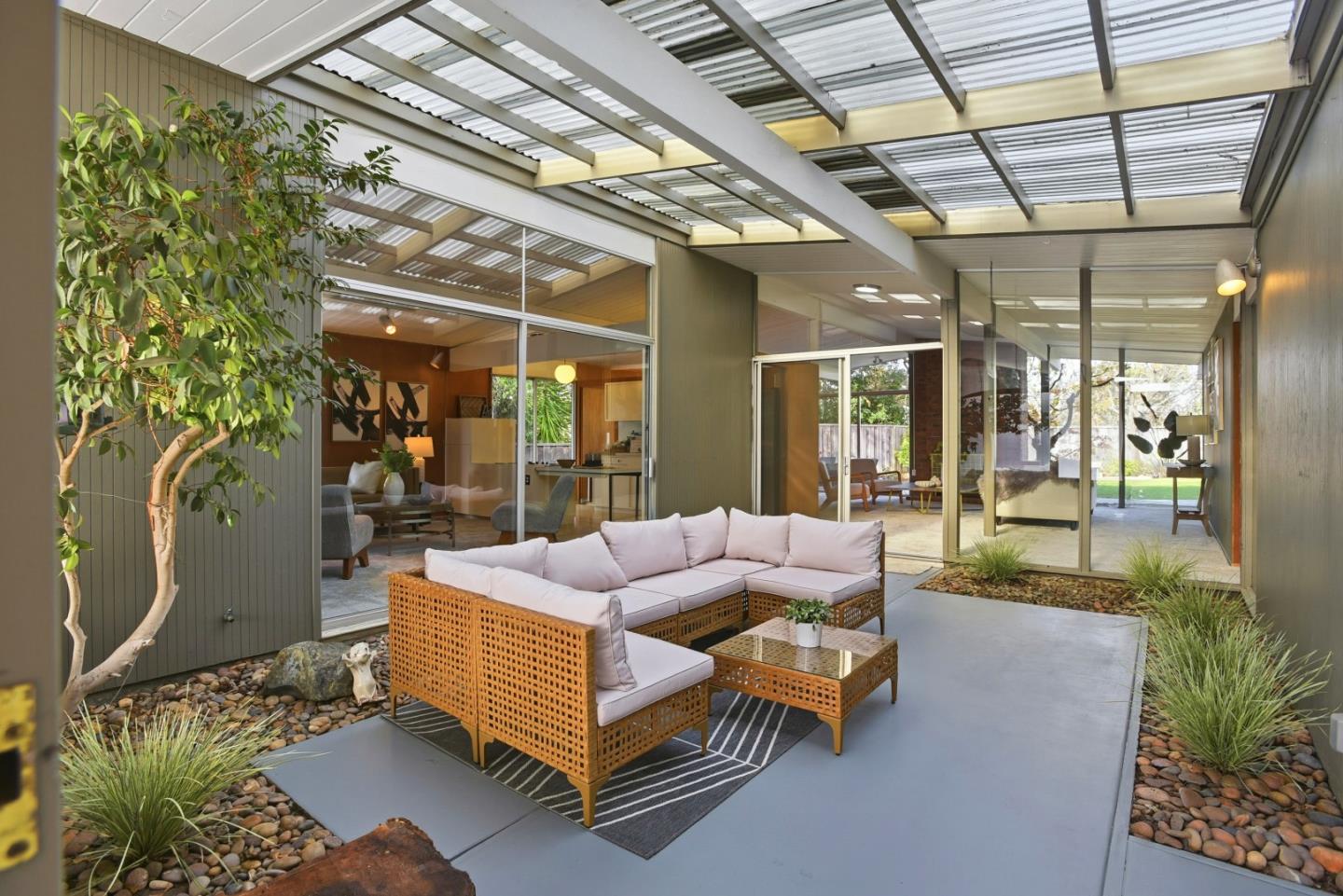 Detail Gallery Image 9 of 52 For 1582 Brandywine Rd, San Mateo,  CA 94402 - 4 Beds | 2 Baths