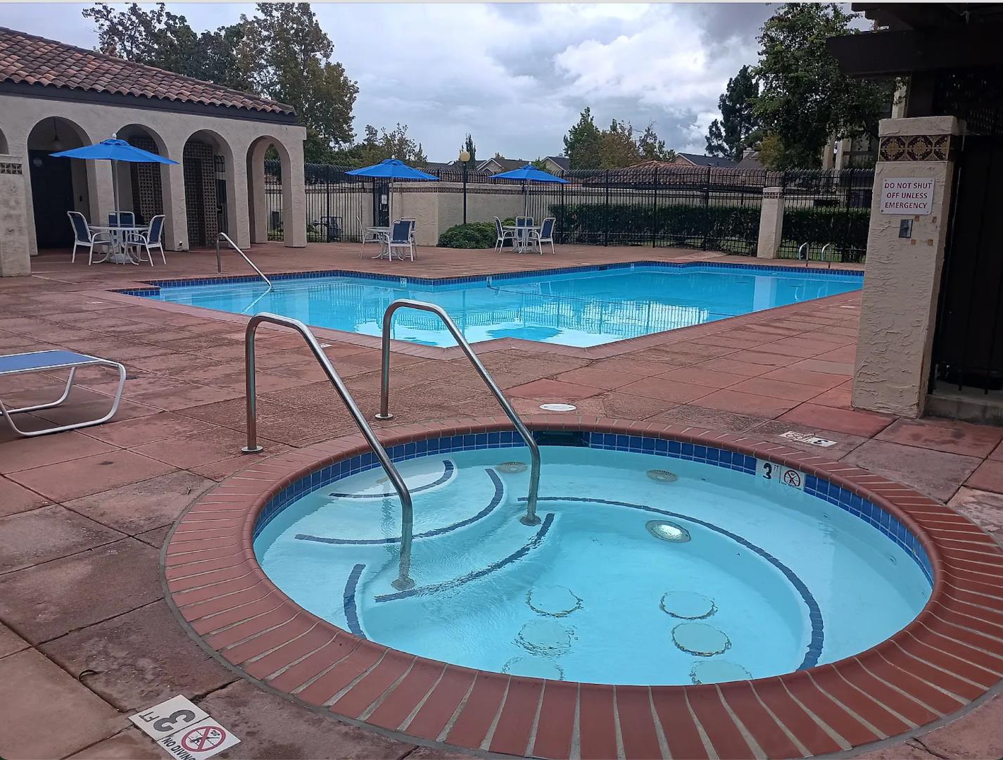 Detail Gallery Image 2 of 14 For 39997 Cedar Blvd #149,  Newark,  CA 94560 - 3 Beds | 2 Baths